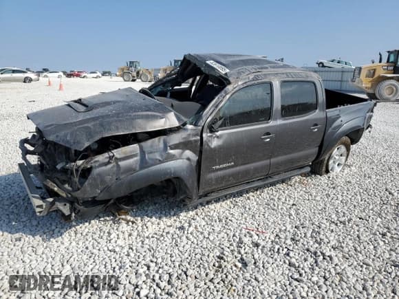 ✅ 2015 Toyota Tacoma • VIN: 5TFLU4EN0FX137341 • Лот: 82610895. Опубликован ранее на Copart с пробегом Не указан. Бесплатный доступ к архиву аукционных продаж из США и подробный отчёт об истории автомобиля на DreamBid. Изображение 1.