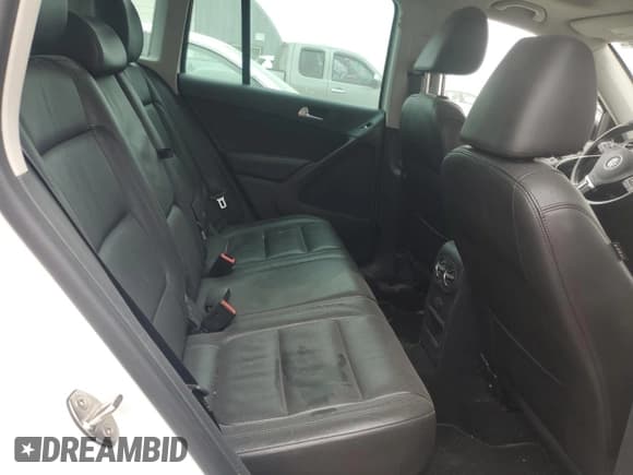 ✅ 2017 Volkswagen Tiguan Sport • VIN: WVGTV7AX2HW506145 • Лот: 47575295. Опубликован ранее на Copart с пробегом 144 122 миль. Бесплатный доступ к архиву аукционных продаж из США и подробный отчёт об истории автомобиля на DreamBid. Изображение 11.