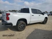✅ 2021 Chevrolet Silverado 1500 LT Trail Boss • VIN: 1GCPYFED7MZ279437 • Lot: 86627945. Wystawiony na Copart z przebiegiem 141 252 mil. Bezpłatny archiwum sprzedaży aukcyjnych z USA i szczegółowy raport historii pojazdu na DreamBid. Zdjęcie 3.