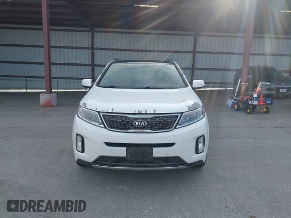 ✅ 2014 Kia Sorento SX Limited • VIN: 5XYKWDA73EG466968 • Lot: 43899926. Listed on IAAI with 207,181 mi. Free auction sales archive from the USA and detailed vehicle history report at DreamBid. Image 12.