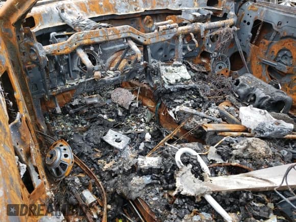 ✅ 2022 Dodge Challenger SRT Hellcat Redeye Widebody • VIN: 2C3CDZL99NH237044 • Lot: 53989174. Wystawiony na Copart z przebiegiem Nie podano. Bezpłatny archiwum sprzedaży aukcyjnych z USA i szczegółowy raport historii pojazdu na DreamBid. Zdjęcie 8.