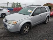 ✅ 2006 Saturn VUE • VIN: 5GZCZ33D46S833718 • Lot: 42248692. Wystawiony na IAAI z przebiegiem 211 671 mil. Bezpłatny archiwum sprzedaży aukcyjnych z USA i szczegółowy raport historii pojazdu na DreamBid. Zdjęcie 2.