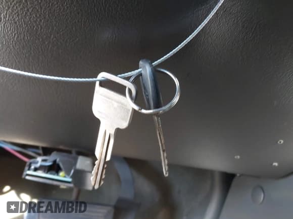 ✅ 2006 Chevrolet Silverado 2500HD LT1 • VIN: 1GCHK23236F107510 • Лот: 43625991. Опубликован ранее на IAAI с пробегом 420 541 миль. Бесплатный доступ к архиву аукционных продаж из США и подробный отчёт об истории автомобиля на DreamBid. Изображение 11.