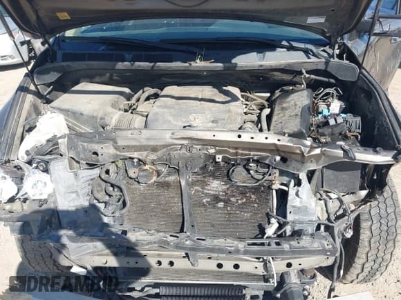 ✅ 2013 Toyota Tundra Limited • VIN: 5TFHY5F19DX290437 • Lot: 43406918. Wystawiony na IAAI z przebiegiem Nie podano. Bezpłatny archiwum sprzedaży aukcyjnych z USA i szczegółowy raport historii pojazdu na DreamBid. Zdjęcie 10.