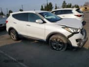 ✅ 2015 Hyundai Santa Fe • VIN: 5XYZTDLB8FG258384 • Lot: 68570325. Wystawiony na Copart z przebiegiem 118 521 mil. Bezpłatny archiwum sprzedaży aukcyjnych z USA i szczegółowy raport historii pojazdu na DreamBid. Zdjęcie 4.
