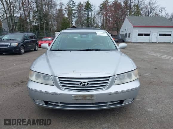 2006 Hyundai Azera SE с VIN KMHFC46F46A077702, выставлен на аукционе IAAI как лот 42088782 с пробегом 103 033 миль миль и . История ставок и продаж доступна на DreamBid. Изображение 13.