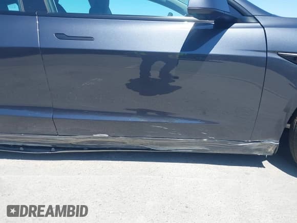 ✅ 2025 Tesla Model 3 Long Range • VIN: 5YJ3E1EA1SF046088 • Lot: 42878817. Wystawiony na IAAI z przebiegiem 259 mil. Bezpłatny archiwum sprzedaży aukcyjnych z USA i szczegółowy raport historii pojazdu na DreamBid. Zdjęcie 19.