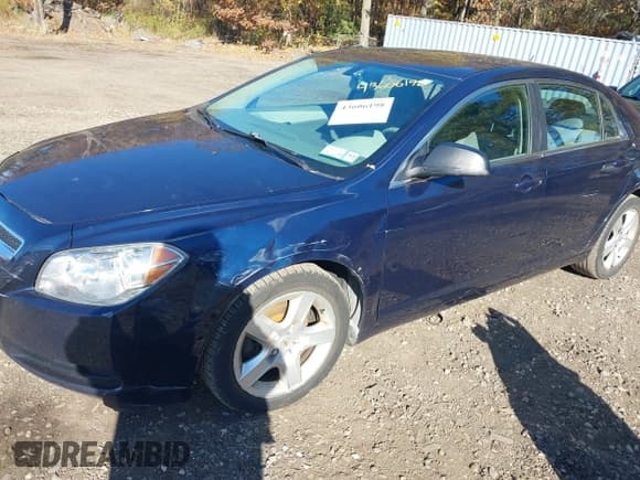 ✅ 2011 Chevrolet Malibu 1LS • VIN: 1G1ZB5E12BF174306 • Lot: 43606198. Listed on IAAI with 107,511 mi. Free auction sales archive from the USA and detailed vehicle history report at DreamBid. Image 6.