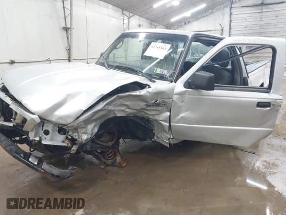 ✅ 2011 Ford Ranger XLT • VIN: 1FTKR4EE7BPB14288 • Lot: 42745544. Listed on IAAI with Not provided. Free auction sales archive from the USA and detailed vehicle history report at DreamBid. Image 2.