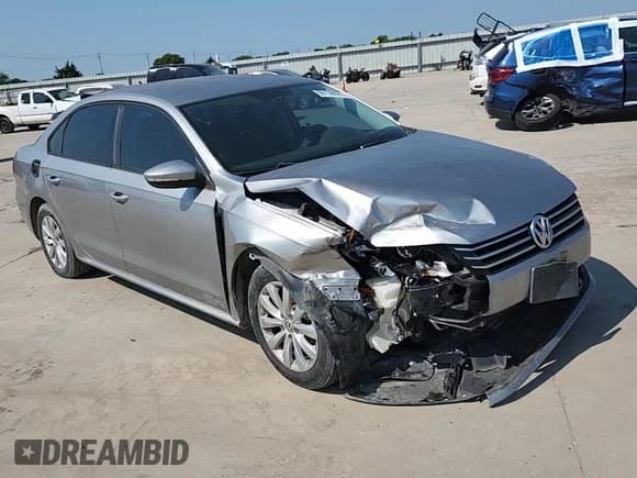 ✅ 2012 Volkswagen Passat S • VIN: 1VWAH7A34CC064749 • Лот: 68156095. Опубликован ранее на Copart с пробегом 177 879 миль. Бесплатный доступ к архиву аукционных продаж из США и подробный отчёт об истории автомобиля на DreamBid. Изображение 14.