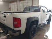 ✅ 2009 Chevrolet Silverado 2500HD • VIN: 1GCHK49699E105437 • Лот: 41264462. Опубликован ранее на IAAI с пробегом 306 561 миль. Бесплатный доступ к архиву аукционных продаж из США и подробный отчёт об истории автомобиля на DreamBid. Изображение 4.