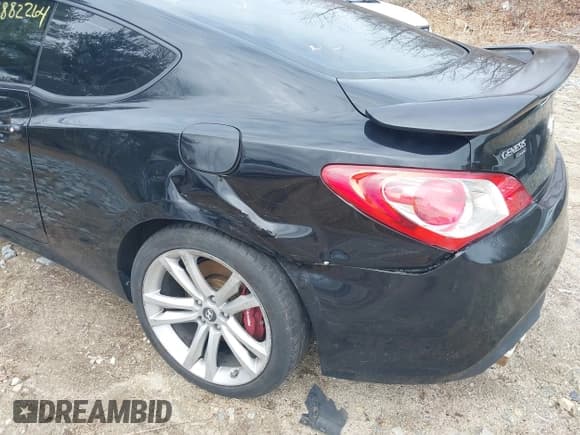 ✅ 2010 Hyundai Genesis Coupe Track • VIN: KMHHU6KHXAU004544 • Lot: 41882264. Listed on IAAI with 147,420 mi. Free auction sales archive from the USA and detailed vehicle history report at DreamBid. Image 6.
