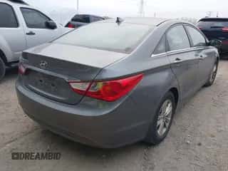 2013 Hyundai Sonata GLS with VIN 5NPEB4AC6DH786430, listed as a IAAI auction lot 43545489 with 143,059 mi miles and . Bid and sale history available at DreamBid. Image 4.