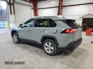 ✅ 2021 Toyota RAV4 XLE • VIN: 2T3P1RFV8MW220734 • Лот: 92499545. Опубликован ранее на Copart с пробегом 41 288 миль. Бесплатный доступ к архиву аукционных продаж из США и подробный отчёт об истории автомобиля на DreamBid. Изображение 2.