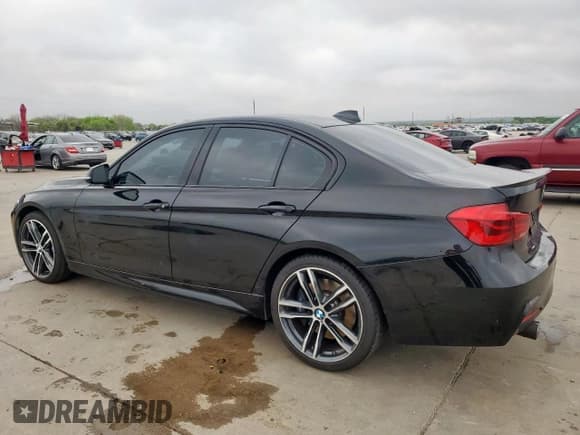 ✅ 2018 BMW 3 Series 340i • VIN: WBA8B3C5XJK777729 • Лот: 50139635. Опубликован ранее на Copart с пробегом 65 795 миль. Бесплатный доступ к архиву аукционных продаж из США и подробный отчёт об истории автомобиля на DreamBid. Изображение 2.