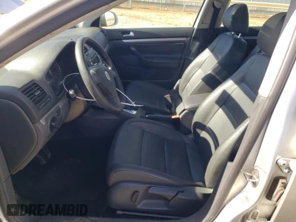 ✅ 2009 Volkswagen Jetta SE • VIN: 3VWTZ71K29M250715 • Lot: 42729675. Listed on Copart with 137,888 mi. Free auction sales archive from the USA and detailed vehicle history report at DreamBid. Image 7.