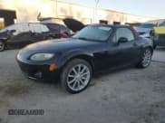 ✅ 2007 Mazda MX-5 Miata Grand Touring • VIN: JM1NC25F570137550 • Lot: 83415134. Wystawiony na Copart z przebiegiem 113 321 mil. Bezpłatny archiwum sprzedaży aukcyjnych z USA i szczegółowy raport historii pojazdu na DreamBid. Zdjęcie 1.
