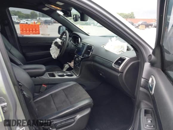 ✅ 2019 Jeep Grand Cherokee Upland • VIN: 1C4RJFAG8KC692741 • Lot: 42868590. Listed on IAAI with 61,333 mi. Free auction sales archive from the USA and detailed vehicle history report at DreamBid. Image 5.