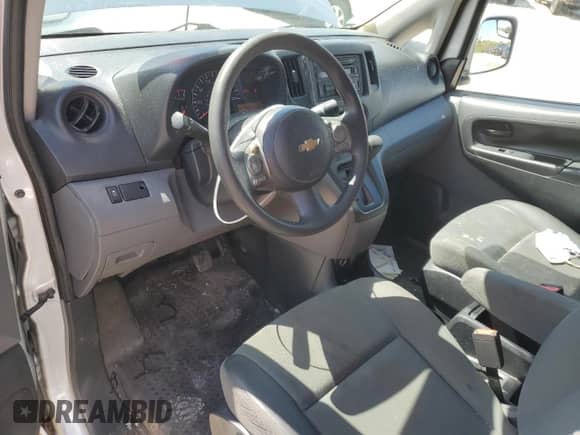 2015 Chevrolet City Express Cargo LS z VIN 3N63M0YN4FK725469, wystawiony jako Copart lot #56030155 z przebiegiem 166 231 mil mil oraz Czysty tytuł • Clean title. Historia ofert i sprzedaży dostępna na DreamBid. Obrazek 8.