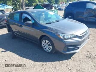 2020 Subaru Impreza z VIN 4S3GTAB68L3700882, wystawiony jako IAAI lot #43255654 z przebiegiem 68 395 mil mil oraz . Historia ofert i sprzedaży dostępna na DreamBid. Obrazek 1.