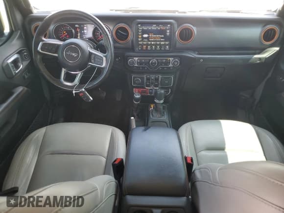 ✅ 2021 Jeep Gladiator Mojave • VIN: 1C6JJTEG3ML619342 • Lot: 68504585. Listed on Copart with 46,943 mi. Free auction sales archive from the USA and detailed vehicle history report at DreamBid. Image 8.