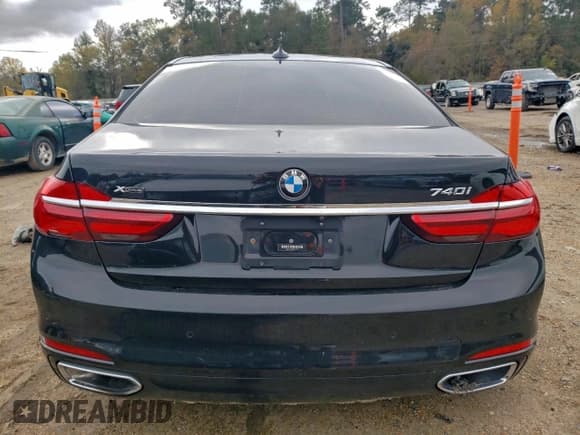 ✅ 2019 BMW 7 Series 740i xDrive • VIN: WBA7E4C59KGV70097 • Lot: 96294445. Listed on Copart with Not provided. Free auction sales archive from the USA and detailed vehicle history report at DreamBid. Image 6.