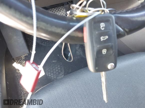 ✅ 2012 Volkswagen Jetta TDI w/Premium & Nav • VIN: 3VWLL7AJ0CM410008 • Lot: 43011566. Listed on IAAI with 207,018 mi. Free auction sales archive from the USA and detailed vehicle history report at DreamBid. Image 11.