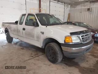 ✅ 2004 Ford F-150 XL • VIN: 2FTRX18WX4CA38450 • Лот: 42637209. Опубликован ранее на IAAI с пробегом 218 422 миль. Бесплатный доступ к архиву аукционных продаж из США и подробный отчёт об истории автомобиля на DreamBid. Изображение 1.