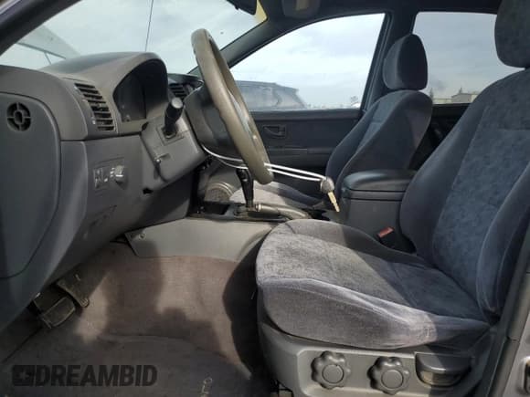 ✅ 2003 Kia Sorento LX • VIN: KNDJD733235121515 • Лот: 85347144. Опубликован ранее на Copart с пробегом 184 234 миль. Бесплатный доступ к архиву аукционных продаж из США и подробный отчёт об истории автомобиля на DreamBid. Изображение 7.