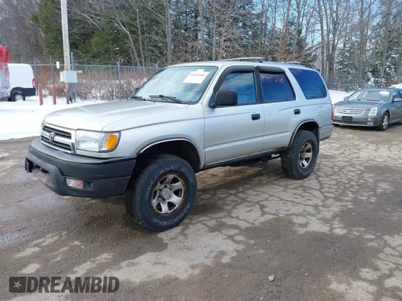 ✅ 1999 Toyota 4Runner • VIN: JT3HM84R0X0037000 • Лот: 43852508. Опубликован ранее на IAAI с пробегом 138 269 миль. Бесплатный доступ к архиву аукционных продаж из США и подробный отчёт об истории автомобиля на DreamBid. Изображение 2.