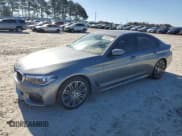 ✅ 2019 BMW 5 Series 530i xDrive • VIN: WBAJA7C55KWW19496 • Lot: 92600265. Wystawiony na Copart z przebiegiem 60 044 mil. Bezpłatny archiwum sprzedaży aukcyjnych z USA i szczegółowy raport historii pojazdu na DreamBid. Zdjęcie 1.