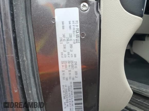 ✅ 2020 Dodge Grand Caravan SXT • VIN: 2C4RDGCG3LR179738 • Лот: 86101995. Опубликован ранее на Copart с пробегом 171 946 миль. Бесплатный доступ к архиву аукционных продаж из США и подробный отчёт об истории автомобиля на DreamBid. Изображение 12.