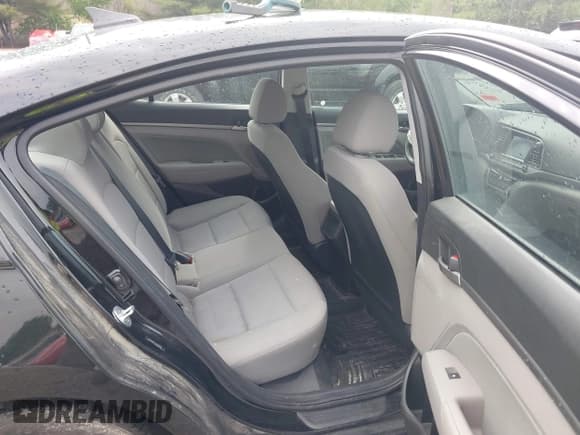 ✅ 2018 Hyundai Elantra Limited • VIN: 5NPD84LF9JH361975 • Lot: 42409187. Listed on IAAI with 73,238 mi. Free auction sales archive from the USA and detailed vehicle history report at DreamBid. Image 8.