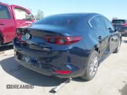 ✅ 2021 Mazda 3 S • VIN: JM1BPAAL8M1304440 • Lot: 42510697. Wystawiony na IAAI z przebiegiem 54 330 mil. Bezpłatny archiwum sprzedaży aukcyjnych z USA i szczegółowy raport historii pojazdu na DreamBid. Zdjęcie 4.