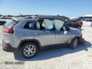 ✅ 2018 Jeep Cherokee Latitude • VIN: 1C4PJLCBXJD558748 • Lot: 86077365. Wystawiony na Copart z przebiegiem Nie podano. Bezpłatny archiwum sprzedaży aukcyjnych z USA i szczegółowy raport historii pojazdu na DreamBid. Zdjęcie 3.