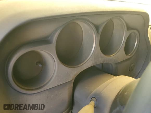 ✅ 2013 Dodge Challenger SXT • VIN: 2C3CDYAG1DH745079 • Lot: 80125774. Wystawiony na Copart z przebiegiem Nie podano. Bezpłatny archiwum sprzedaży aukcyjnych z USA i szczegółowy raport historii pojazdu na DreamBid. Zdjęcie 9.