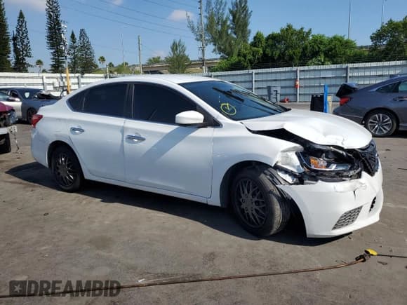 ✅ 2018 Nissan Sentra SR • VIN: 3N1AB7AP4JY302338 • Lot: 69602075. Listed on Copart with 132,584 mi. Free auction sales archive from the USA and detailed vehicle history report at DreamBid. Image 4.