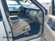 ✅ 2015 Ford Expedition XLT • VIN: 1FMJU1HT9FEF34893 • Лот: 42884028. Опубликован ранее на IAAI с пробегом 146 702 миль. Бесплатный доступ к архиву аукционных продаж из США и подробный отчёт об истории автомобиля на DreamBid. Изображение 5.