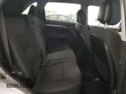 ✅ 2011 Kia Sorento LX • VIN: 5XYKT3A12BG185819 • Lot: 90720825. Wystawiony na Copart z przebiegiem 264 196 mil. Bezpłatny archiwum sprzedaży aukcyjnych z USA i szczegółowy raport historii pojazdu na DreamBid. Zdjęcie 11.