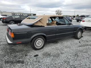 ✅ 1988 BMW 3 Series • VIN: WBABB2305J8860891 • Lot: 41530675. Listed on Copart with 123,974 mi. Free auction sales archive from the USA and detailed vehicle history report at DreamBid. Image 3.