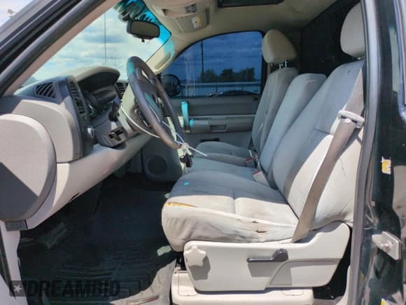 ✅ 2009 GMC Sierra 1500 • VIN: 1GTEK24079Z105004 • Lot: 66705205. Wystawiony na Copart z przebiegiem 208 886 mil. Bezpłatny archiwum sprzedaży aukcyjnych z USA i szczegółowy raport historii pojazdu na DreamBid. Zdjęcie 7.