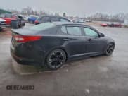 ✅ 2011 Kia Optima SX • VIN: KNAGR4A67B5123988 • Lot: 94309045. Wystawiony na Copart z przebiegiem 150 936 mil. Bezpłatny archiwum sprzedaży aukcyjnych z USA i szczegółowy raport historii pojazdu na DreamBid. Zdjęcie 3.