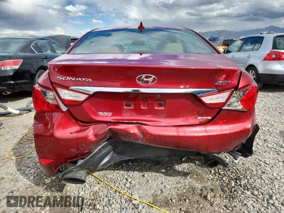 2014 Hyundai Sonata Limited with VIN 5NPEC4AB0EH832291, listed as a Copart auction lot 82044165 with 156,925 mi miles and Salvage title. Bid and sale history available at DreamBid. Image 6.
