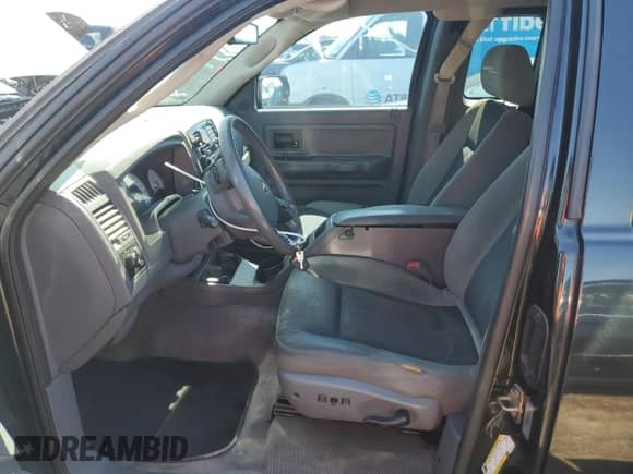 2006 Dodge Dakota SLT with VIN 1D7HW42N56S698951, listed as a Copart auction lot 52002705 with 193,793 mi miles and Clean title. Bid and sale history available at DreamBid. Image 7.