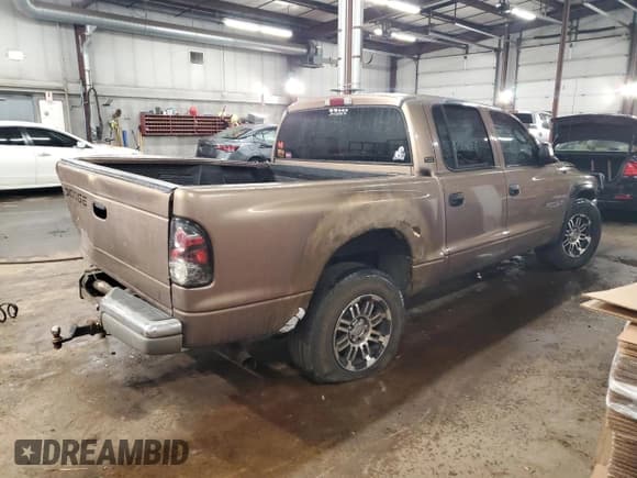 ✅ 2001 Dodge Dakota Sport • VIN: 1B7HL2ANX1S226245 • Lot: 86548114. Wystawiony na Copart z przebiegiem 146 997 mil. Bezpłatny archiwum sprzedaży aukcyjnych z USA i szczegółowy raport historii pojazdu na DreamBid. Zdjęcie 3.