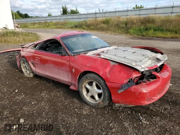 ✅ 1998 Ford Mustang • VIN: 1FAFP4049WF216568 • Lot: 70856235. Wystawiony na Copart z przebiegiem 209 558 mil. Bezpłatny archiwum sprzedaży aukcyjnych z USA i szczegółowy raport historii pojazdu na DreamBid. Zdjęcie 4.