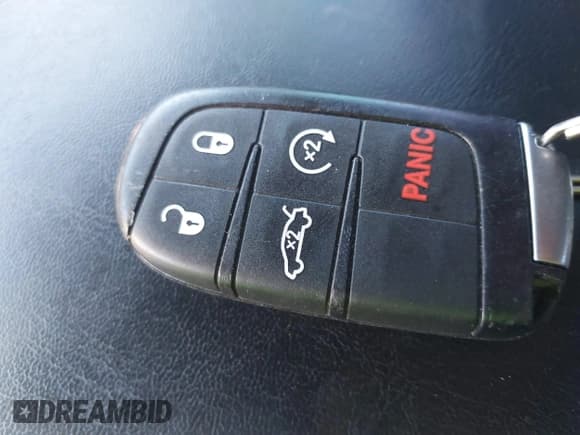 ✅ 2022 Dodge Challenger GT • VIN: 2C3CDZJG2NH230065 • Lot: 43441823. Wystawiony na IAAI z przebiegiem 64 430 mil. Bezpłatny archiwum sprzedaży aukcyjnych z USA i szczegółowy raport historii pojazdu na DreamBid. Zdjęcie 11.