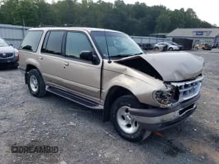 ✅ 1997 Ford Explorer XL • VIN: 1FMDU34E8VUC78184 • Lot: 68688404. Wystawiony na Copart z przebiegiem 94 027 mil. Bezpłatny archiwum sprzedaży aukcyjnych z USA i szczegółowy raport historii pojazdu na DreamBid. Zdjęcie 4.
