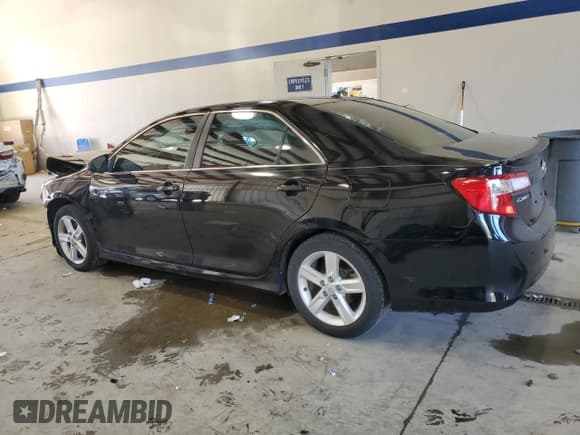 ✅ 2014 Toyota Camry SE • VIN: 4T1BF1FK3EU868009 • Lot: 90944875. Listed on Copart with 130,822 mi. Free auction sales archive from the USA and detailed vehicle history report at DreamBid. Image 2.