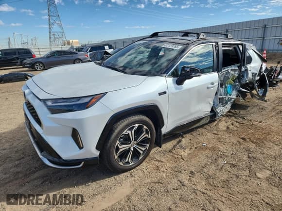 ✅ 2024 Toyota RAV4 XSE • VIN: JTMEB3FV4RD231526 • Lot: 82129765. Listed on Copart with 26,684 mi. Free auction sales archive from the USA and detailed vehicle history report at DreamBid. Image 1.